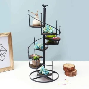 Järnväxtställ med spiraltrappa
